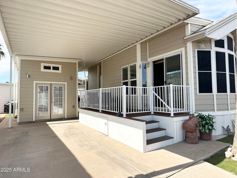 944 Nickel Dr, Apache Junction, AZ 85119