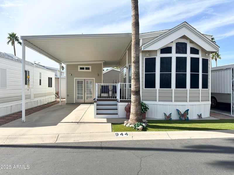 944 Nickel Dr, Apache Junction, AZ 85119