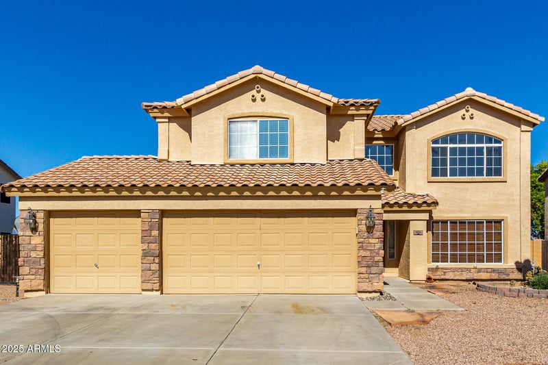 944 Rosebud Dr, San Tan Valley, AZ 85143