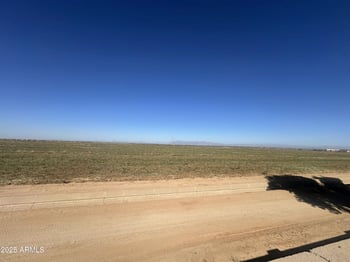 944 Rosebud Dr, San Tan Valley, AZ 85143