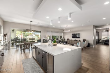 9440 S 10th Way, Phoenix, AZ 85042