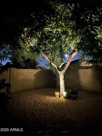 9441 49th Dr, Glendale, AZ 85302