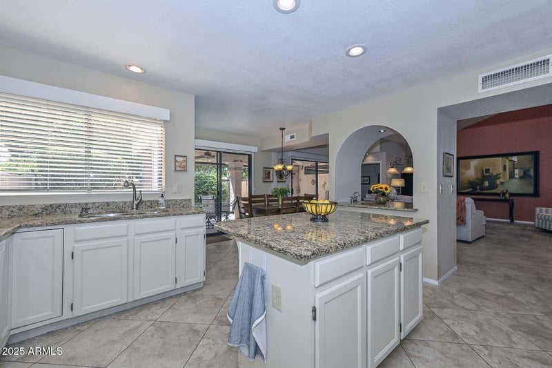 9441 Morrow Dr, Peoria, AZ 85382