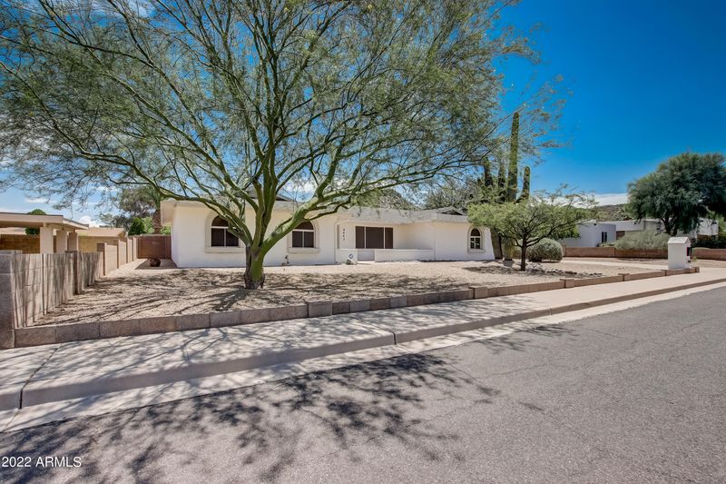 9443 N 35th Pl, Phoenix, AZ 85028