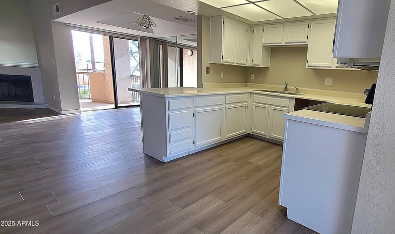 9445 94th Pl #201, Scottsdale, AZ 85258