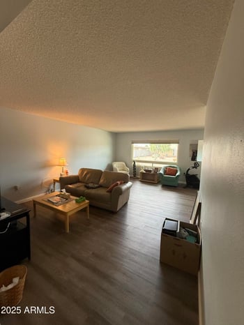 9445 Rolling Hills Dr, Sun City, AZ 85351