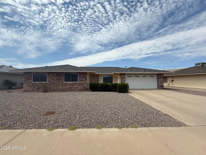 9445 W Rolling Hills Dr, Sun City, AZ 85351