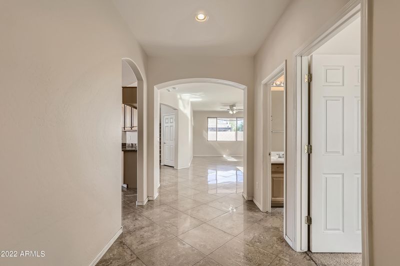 9447 S 183rd Ln, Goodyear, AZ 85338