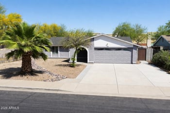 945 Central Dr, Chandler, AZ 85224