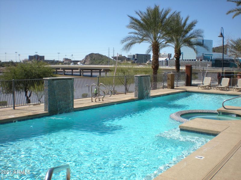 945 E Playa Del Norte Dr #4015, Tempe, AZ 85288