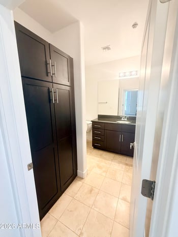 945 Playa Del Norte Dr #5020, Tempe, AZ 85288