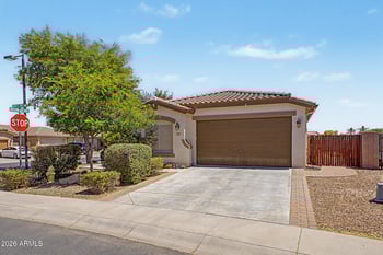 945 Empress Tree Ave, San Tan Valley, AZ 85140