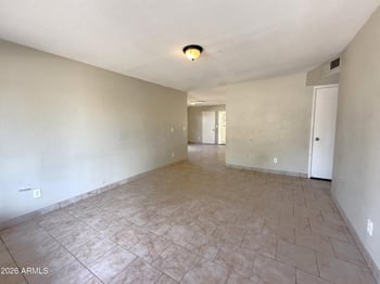 945 Gemini Dr, Tempe, AZ 85283