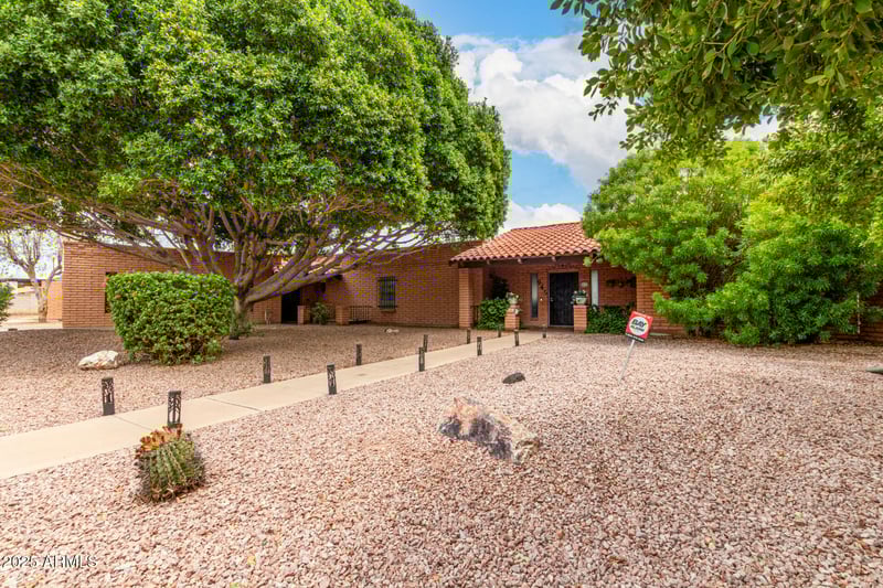 945 Miller St, Mesa, AZ 85203