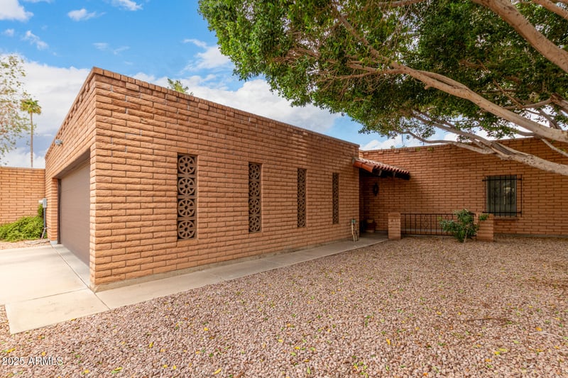 945 Miller St, Mesa, AZ 85203