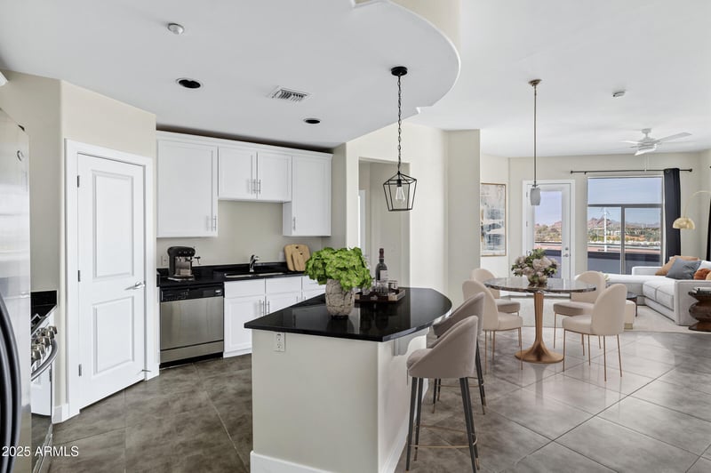 945 Playa Del Norte Dr #5005, Tempe, AZ 85288