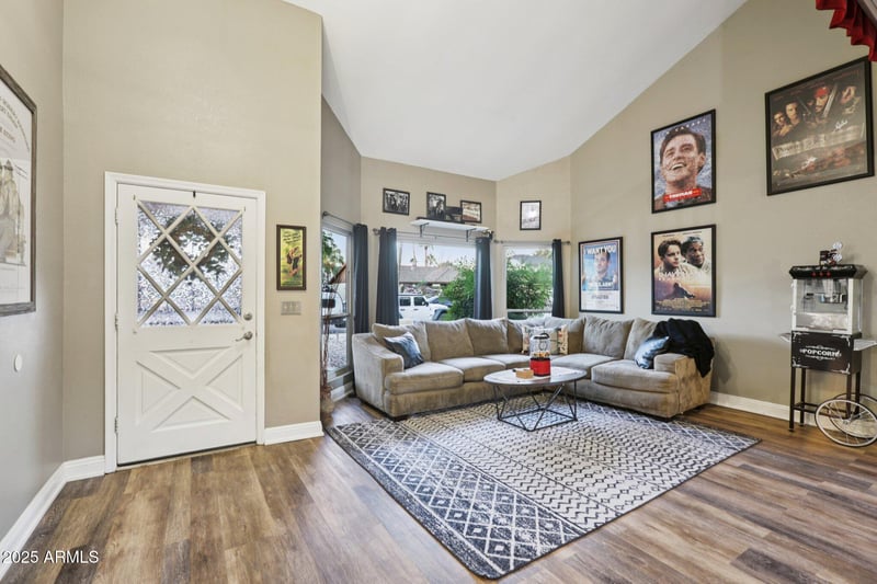 945 Portobello Ave, Mesa, AZ 85210