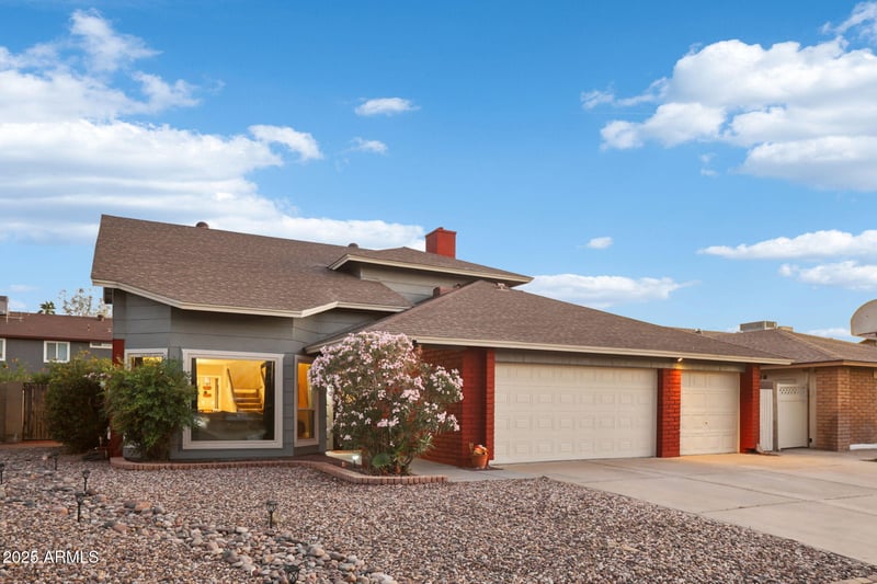 945 Portobello Ave, Mesa, AZ 85210