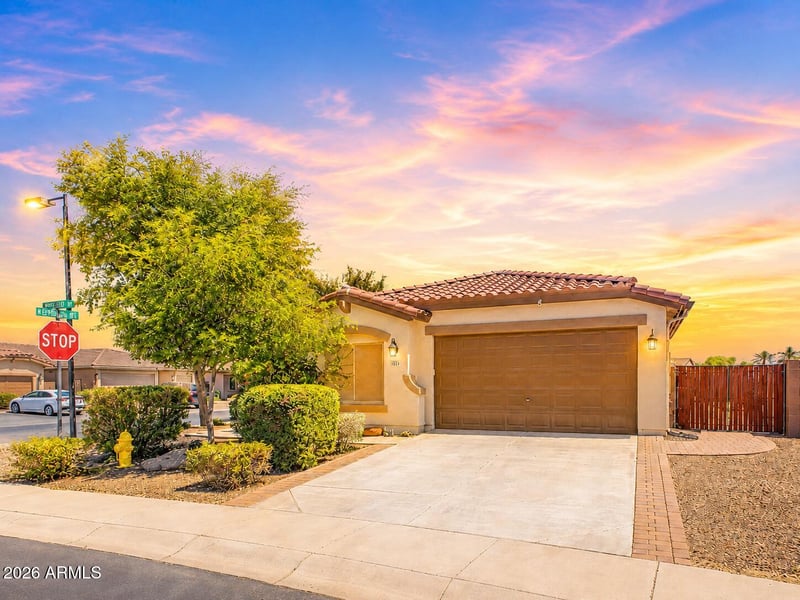 945 Empress Tree Ave, Queen Creek, AZ 85140