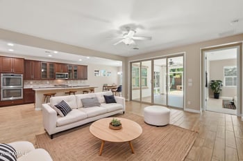 945 Yellowstone Way, Chandler, AZ 85248