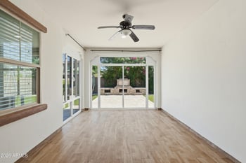 945 Yellowstone Way, Chandler, AZ 85248