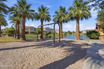 945 Yellowstone Way, Chandler, AZ 85248