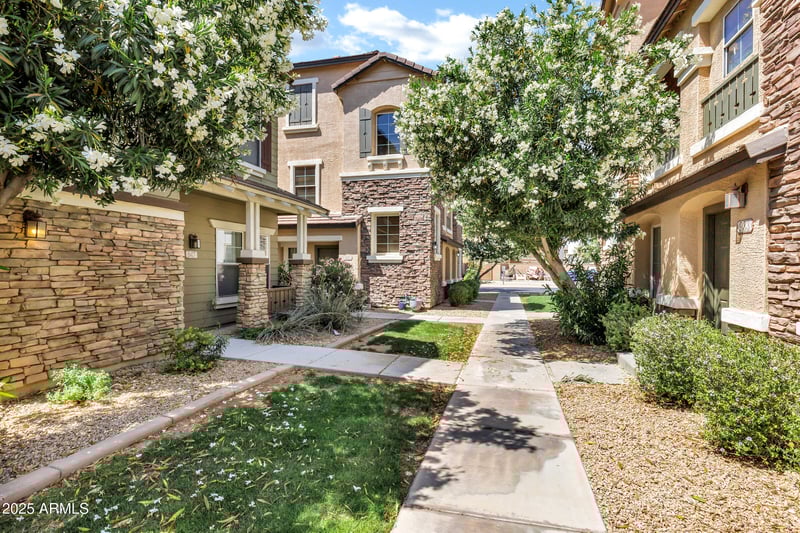 945 Wendy Way, Gilbert, AZ 85233