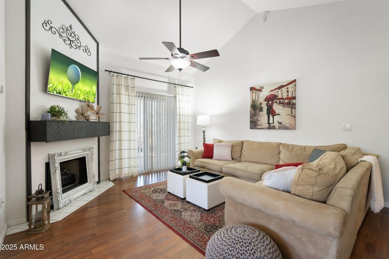 9450 95th St #220, Scottsdale, AZ 85258