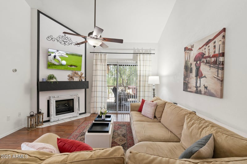 9450 95th St #220, Scottsdale, AZ 85258