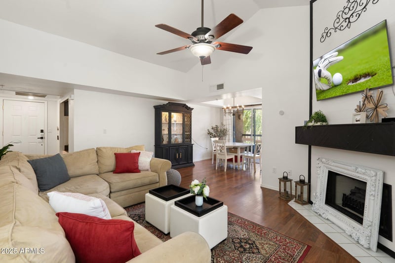 9450 95th St #220, Scottsdale, AZ 85258