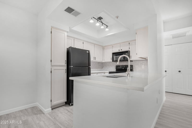 9450 Becker Ln #1017, Scottsdale, AZ 85260