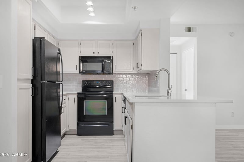 9450 Becker Ln #1017, Scottsdale, AZ 85260