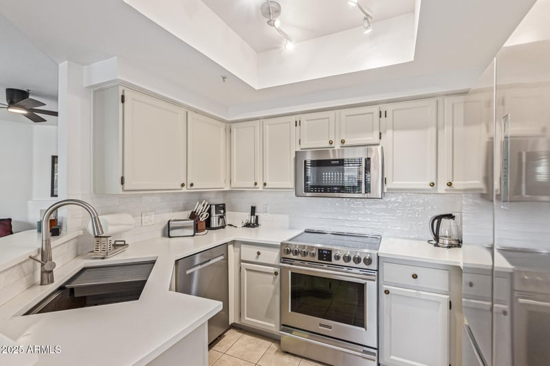 9450 Becker Ln #1046, Scottsdale, AZ 85260