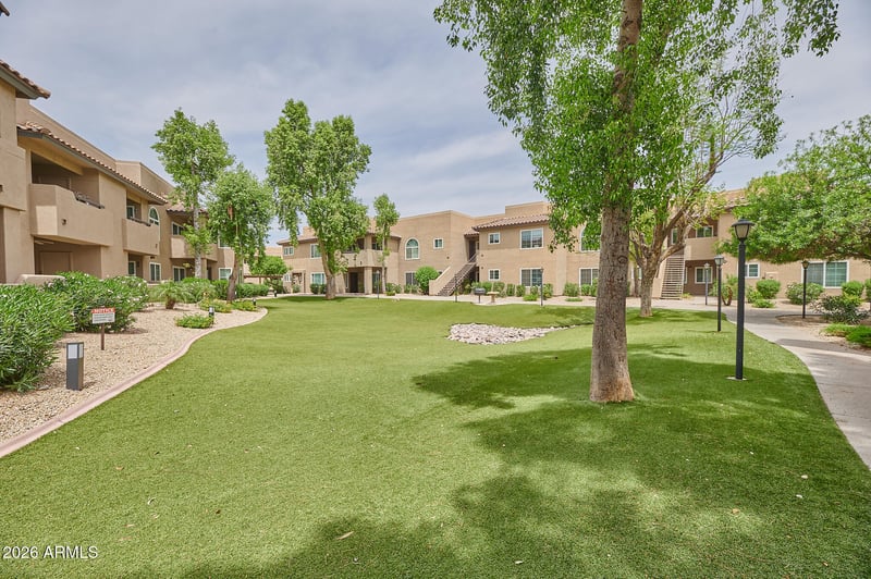 9450 Becker Ln #1102, Scottsdale, AZ 85260
