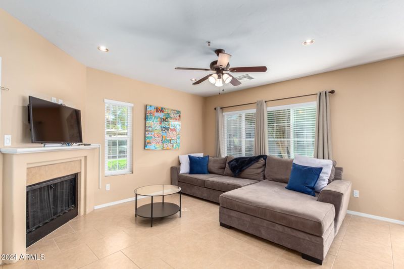 9450 E Becker Ln #1009, Scottsdale, AZ 85260