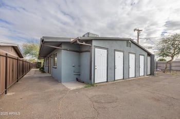 9450 N 17th Ave, Phoenix, AZ 85021
