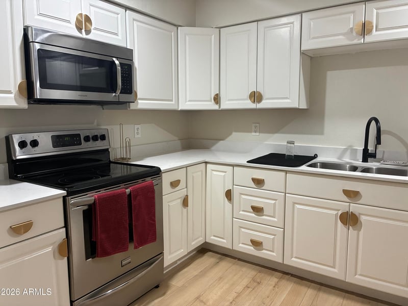 9450 94th Pl #214, Scottsdale, AZ 85258