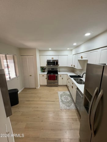 9450 N 94th Pl #214, Scottsdale, AZ 85258