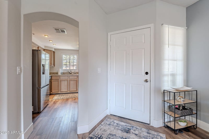 9451 Becker Ln #2004, Scottsdale, AZ 85260