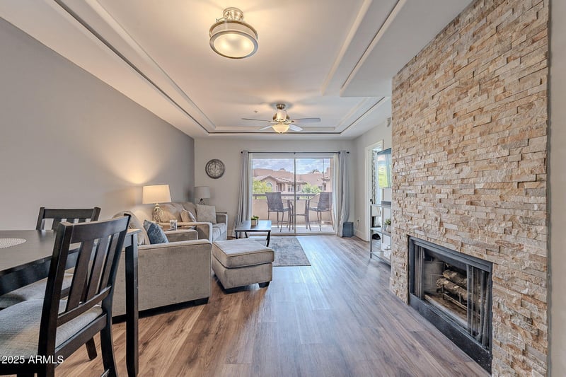 9451 Becker Ln #2004, Scottsdale, AZ 85260