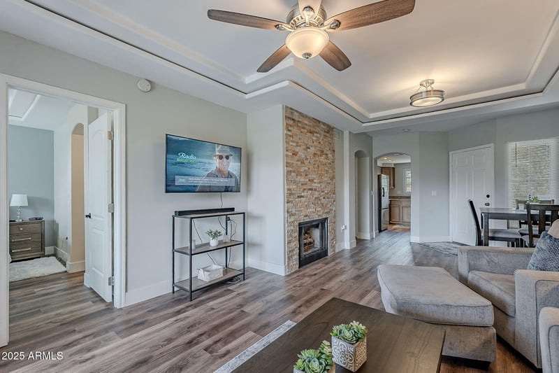 9451 Becker Ln #2004, Scottsdale, AZ 85260