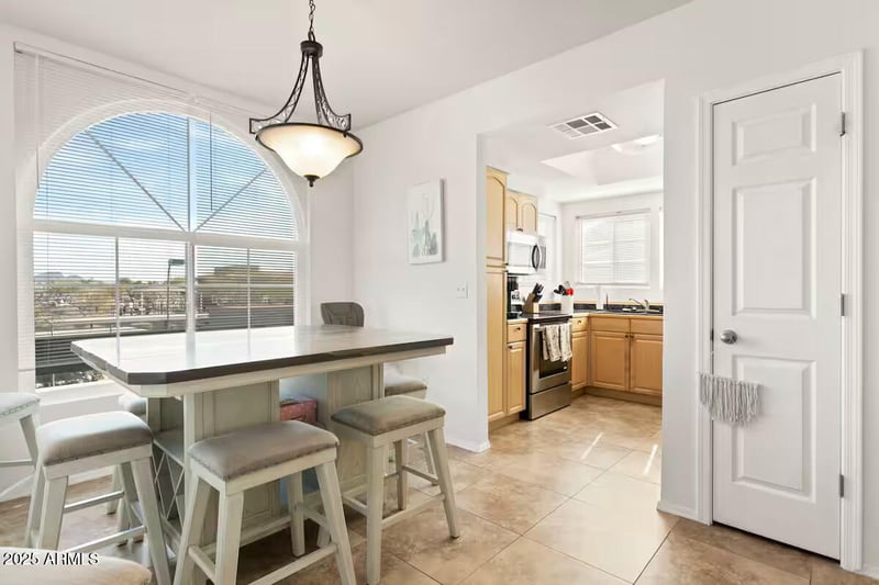 9451 Becker Ln #2012, Scottsdale, AZ 85260