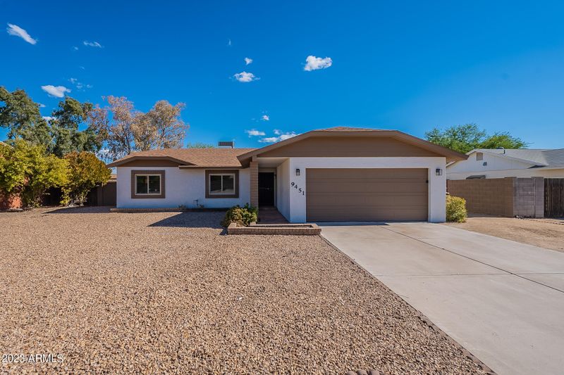 9451 W Hatcher Rd, Peoria, AZ 85345