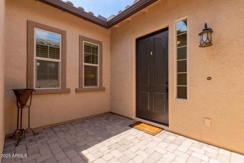 9452 Parkside Ln, Peoria, AZ 85383