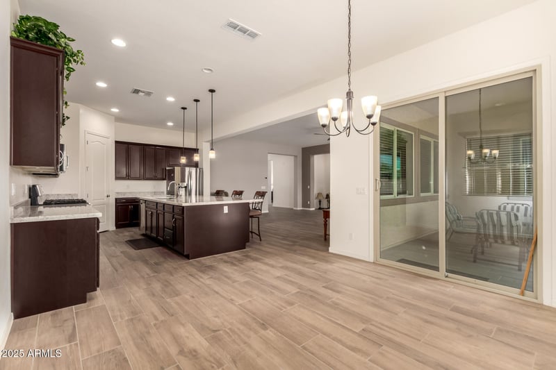 9452 Parkside Ln, Peoria, AZ 85383