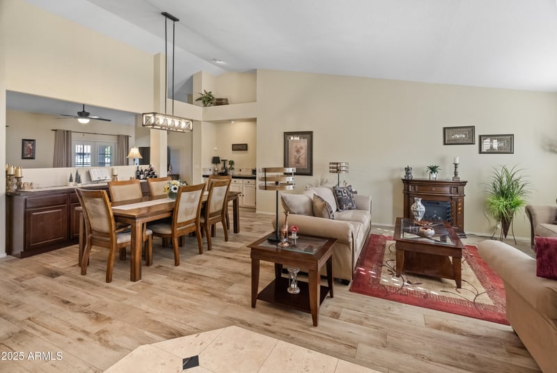 9456 Chino Dr, Peoria, AZ 85382