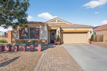 9456 Georgia Ave, Glendale, AZ 85305