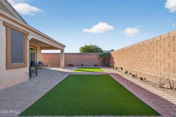 9456 Georgia Ave, Glendale, AZ 85305