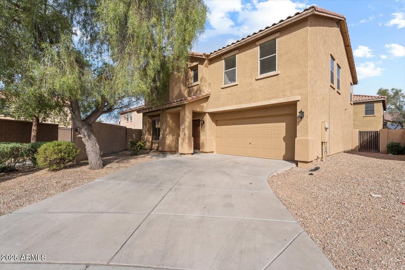 9456 Jamestown Rd, Phoenix, AZ 85037