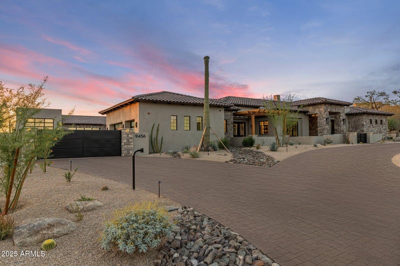 9456 Sands Dr, Scottsdale, AZ 85255